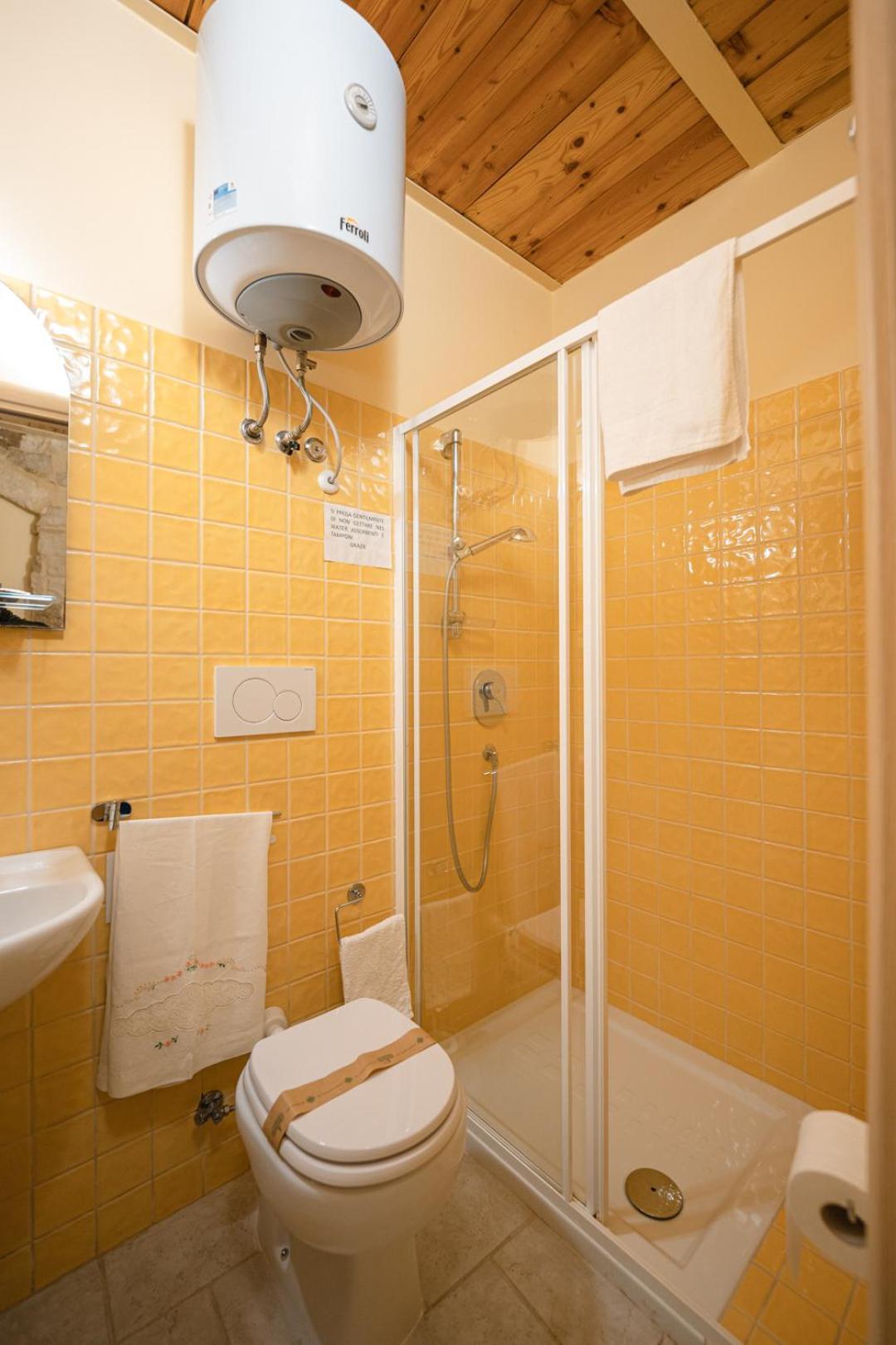 La Piccola Torre Hotel Bisceglie Room photo